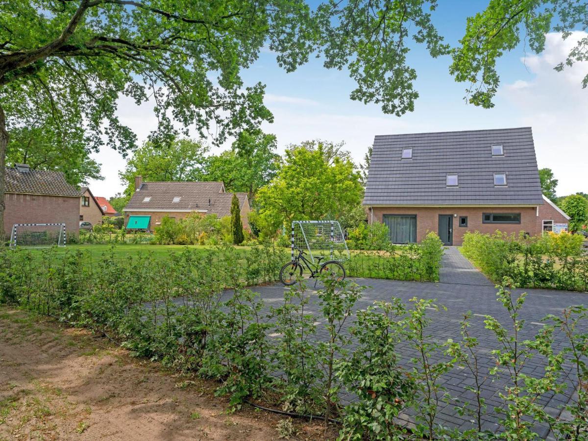 Charming Villa In Lemele With A Nice Garden Exterior photo